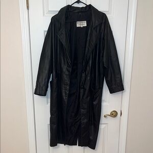 Brandon Thomas Medium Women’s Leather Classic Black Trench Coat
